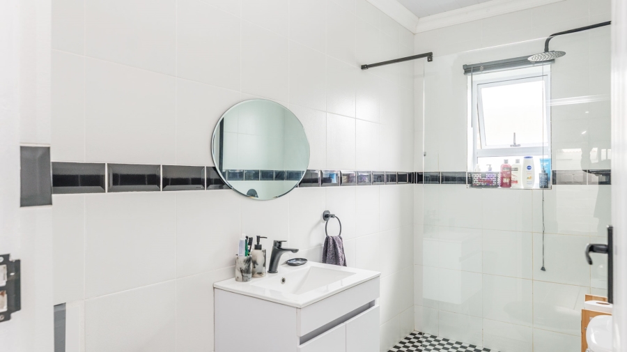 3 Bedroom Property for Sale in Bredasdorp Western Cape